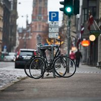 32 kilometri – aktīvisti apšauba jaunizveidotās Rīgas veloinfrastruktūras garumu