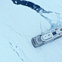 Luksusa klases ceļojums piedzīvojumu meklētājiem – uz Ziemeļpolu ar ledlauzi