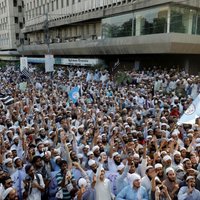 Pakistānā turpinās islāmistu protesti pret zaimošanā notiesātas kristietes atbrīvošanu