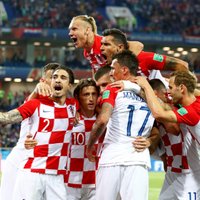 Horvātijas futbolisti droši uzvar Nigēriju