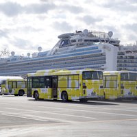 Пассажиров с круизного лайнера Diamond Princess в Японии начали выпускать на берег после карантина