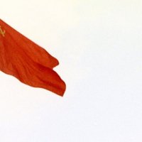 В Вильнюсе поступило два сообщения о вывешенных советских флагах