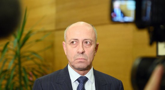 Оппозиция Рижской думы не будет голосовать за отставку мэра Олега Бурова