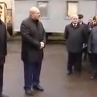 Video: Lukašenko strostē neizdarīgus ierēdņus