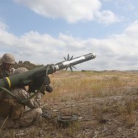 Vašingtona: Ukrainai var tikt piegādāti ieroči aizsardzībai
