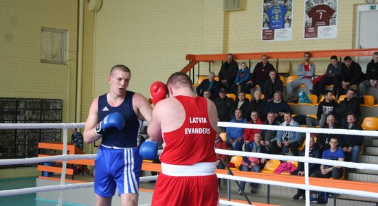 В Риге стартует чемпионат Латвии по боксу. Вход — бесплатный!