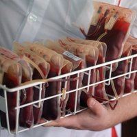 Asinsdonoru centram izdevies nodrošināt stabilu asins krājumu