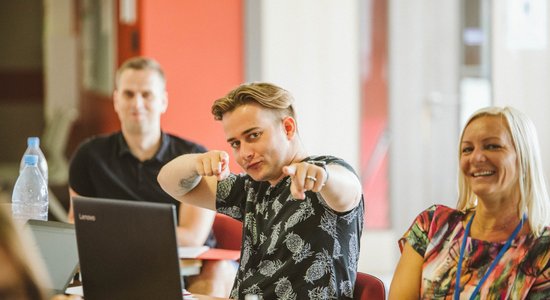 Stāstu pēcpusdienā 9. jūnijā klausāmi jauno skolotāju pieredzes stāsti