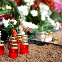 На Рижских кладбищах в воскресенье пройдет День поминовения усопших