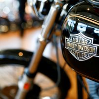 'Harley-Davidson' ražošanas pārvietošana liecina par tarifu radītām sekām ASV, pauž ES