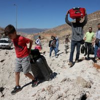 Izraēlas armija brīdina Libānas dienvidu iedzīvotājus neatgriezties mājās