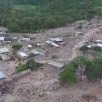 Dramatiski kadri: Nāvējošā zemes nogruvuma sekas Kolumbijā