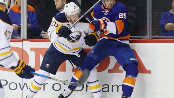 Zemgus Girgensons Sabres vs Brock Nelson Islanders