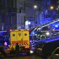 ФОТО, ВИДЕО: Два человека погибли при пожаре в гостинице в центре Праги