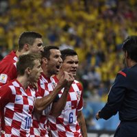 Horvātijas izlases futbolisti boikotē medijus internetā publicētu kailfoto dēļ