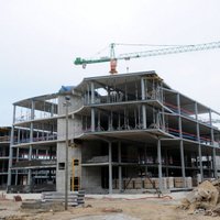 Stradiņa slimnīcas jaunā korpusa būvniecība kļūs lētāka, ja tiks samazinātas prasības