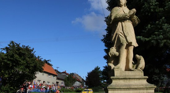 Video: avārija IRC posmā 'Barum Czech Rally Zlin' Čehijā