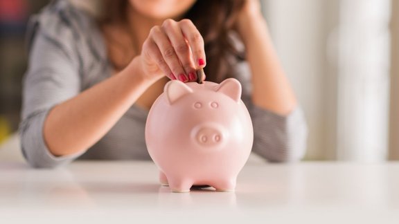 Bankas samazina procentu likmes par noguldījumiem krājkontos
