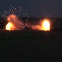 Video: Intensīva artilērijas apšaude naktī pie Slovjanskas
