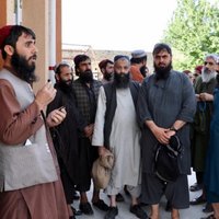 Afganistānā miera vārdā atbrīvo kārtējos 400 talibu cietumniekus