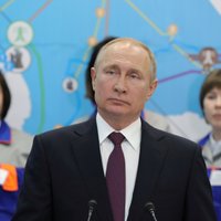 Putins okupētajā Krimā atzīmē aneksijas piecgadi