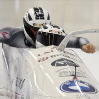 Bobsleja divnieks Kaufmanis/Kleinbergs izcīna trešo vietu Eiropas kausa sacensībās Siguldā