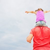 25 vērtīgi padomi meitu audzināšanā no tēva