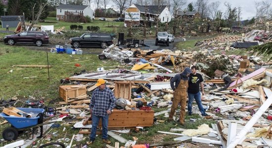 Ураганы в США унесли жизни 15 человек
