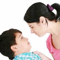 Padomi neirotiskām mammām – kas jādara, lai sabojātu sava bērna psihi