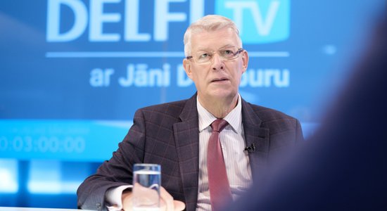 'Delfi TV ar Jāni Domburu' – atbild Valdis Zatlers. Pilns ieraksts