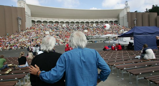 90. jubileju atzīmē Latvijas kormūzikas leģendas brāļi Kokari