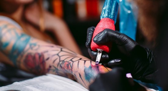 Треть чернил для татуировок и перманентного макияжа заражены вредными бактериями