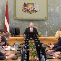 Кариньш отменил все дальнейшие заседания комитета правительства
