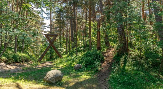 Iedzīvotāji Latvijā visbiežāk ceļo kopā ar ģimeni un izvēlas doties uz dabas parkiem