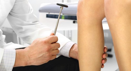 Полиция расследует возможное насилие со стороны невролога Вишкерса в отношении пациенток