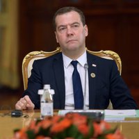 Медведев подтвердил планы заморозить иностранные активы в России