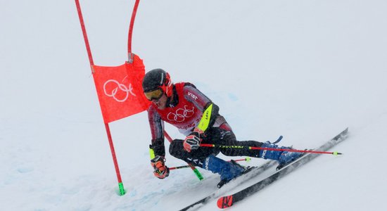 Pekinā kalnu slēpošanā Zvejnieks startēs slalomā, distanču slēpošanā komandu sprintā – Auziņa un Volfa