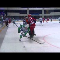 ВИДЕО: Хоккеист ЦСКА "хитанул" финского арбитра