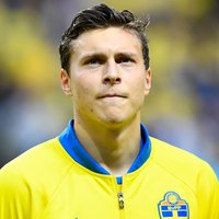 Mančestras 'United' par 35 miljoniem eiro iegādāsies zviedru aizsargu Lindelēfu