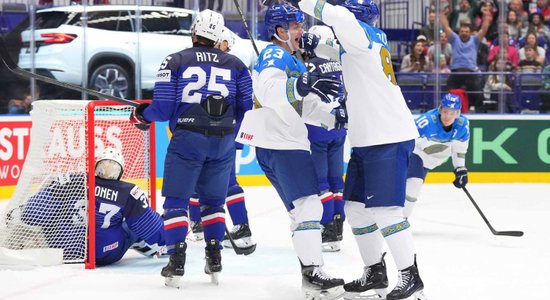 Francija pirms spēles ar Latviju zaudē Kazahstānai, Kanāda iesildoši uzvar