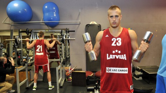 Latvijas vīriešu basketbola izlase - 11