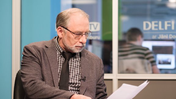 Burkāns pieteiksies konkursā uz vēl vienu amata pilnvaru termiņu Burkāns pieteiksies konkursā uz vēl vienu amata pilnvaru termiņu