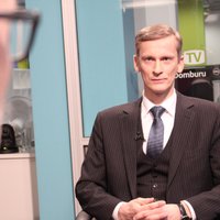 Saeima neapstiprina Kušneru uz atkārtotu termiņu Latvijas Bankas padomes locekļa amatā