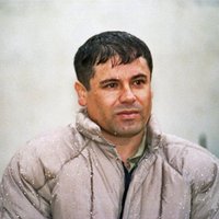 No cietuma izmukušā Meksikas narkokaraļa 'El Chapo' dēls nejauši 'ietvīto' viņa atrašanās vietu