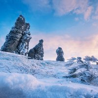 Septiņi 'stiprie vīri' – noslēpumainā klints kompozīcija Krievijā