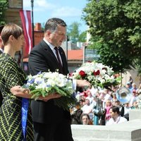 Igaunijas un Latvijas prezidenti Cēsīs uzsver sabiedroto nozīmi brīvības nodrošināšanā