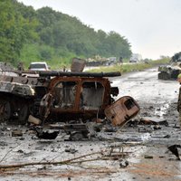 Foto un video: Militārās tehnikas pārpalikumi pēc kaujas pie Slovjanskas