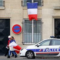 Policija 'krata' Francijas Nacionālās frontes galveno biroju
