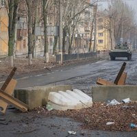 'Tā ir gaļas mašīna': Krievija Bahmutā katru dienu zaudē 500 cilvēkus, stāsta Rezņikovs