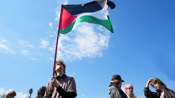 Solidaritātes gājiens palestīniešiem